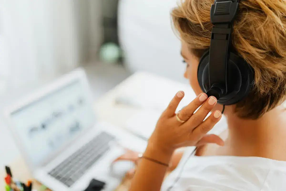 Comment créer un call center : Les 7 étapes pour réussir