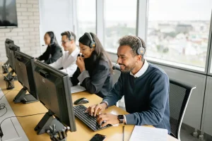 Qu’est-ce qu’un centre d’appel et comment fonctionne-t-il ?